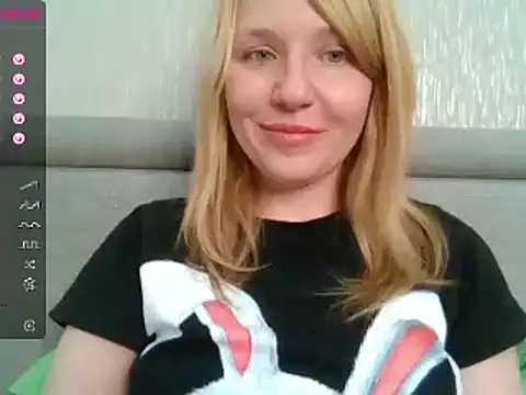 urbadkitty online show from 20, 2, 2025