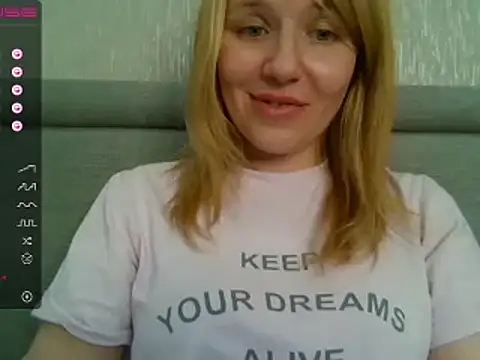 urbadkitty online show from 25, 2, 2025