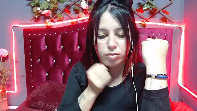 Melani cute02 online show from 9, 2, 2025