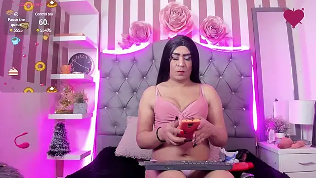 Snapshot of Natasha_Hart chatting on 23, 1, 2025 Natasha Hart online show from 23, 1, 2025