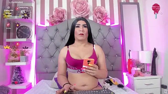 Snapshot of Natasha_Hart chatting on 13, 2, 2025 Natasha Hart online show from 13, 2, 2025