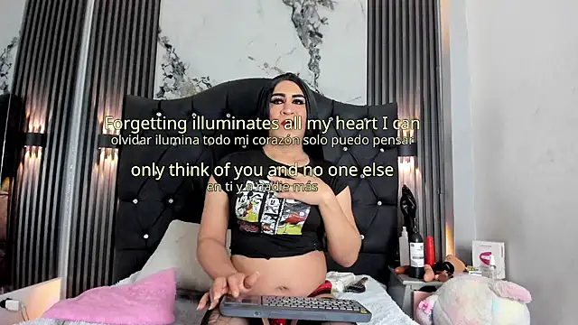 Snapshot of Natasha_Hart chatting on 21, 9, 2025 Natasha Hart online show from 21, 9, 2025