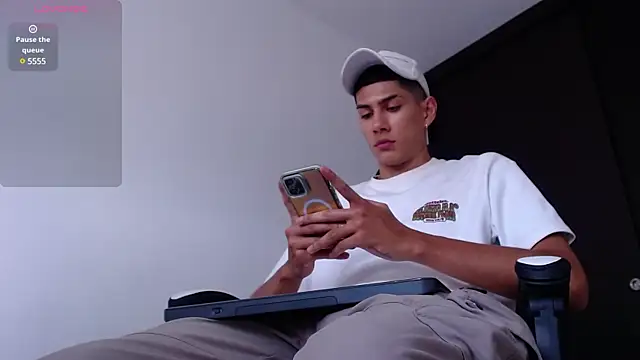 Snapshot of Valerio_20 chatting on 11, 2, 2025 Valerio 20 online show from 11, 2, 2025