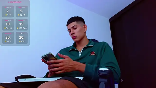 Snapshot of Valerio_20 chatting on 26, 2, 2025 Valerio 20 online show from 26, 2, 2025