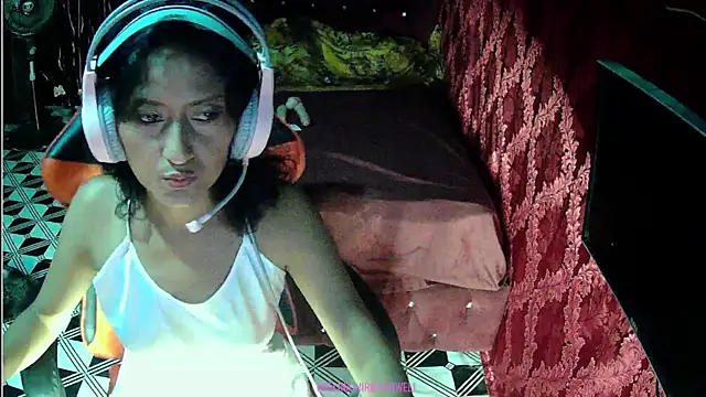 Snapshot of AdelinaMiran90 chatting on 20, 2, 2025 AdelinaMiran90 online show from 20, 2, 2025