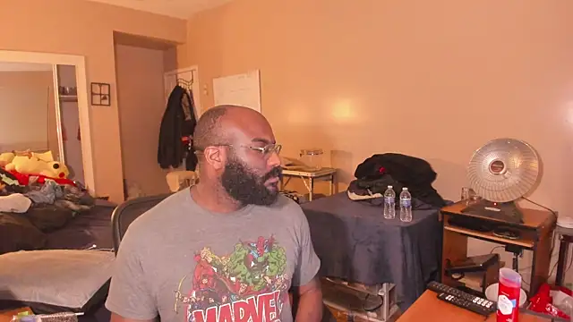 MrChuckDailyXXX online show from 16, 4, 2026