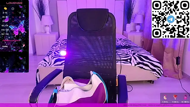 EVAshinyGIRL online show from 9, 2, 2025