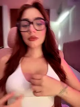 Snapshot of veronicaapink chatting on 26, 10, 2025 veronicaapink online show from 26, 10, 2025