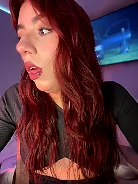 Snapshot of veronicaapink chatting on 8, 11, 2025 veronicaapink online show from 8, 11, 2025