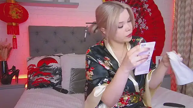 Born to Blow online show from 27, 10, 2025