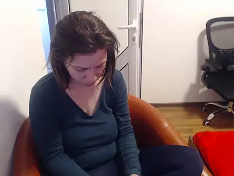 Emmatoo online show from 10, 3, 2026