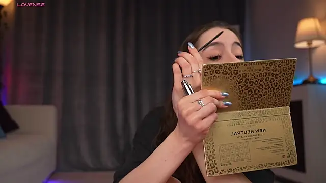 Amely Young online show from 22, 4, 2026