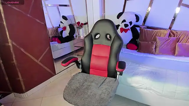 Snapshot of sofia_samuels chatting on 15, 3, 2025 sofia samuels online show from 15, 3, 2025