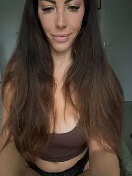 Snapshot of Eyline chatting on 27, 1, 2025 Eyline online show from 27, 1, 2025