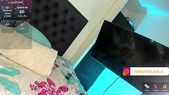 Snapshot of Maryonthemoon chatting on 22, 9, 2025 Maryonthemoon online show from 22, 9, 2025