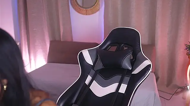 Sara albrecht online show from 3, 2, 2025