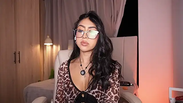 Sara albrecht online show from 29, 7, 2026