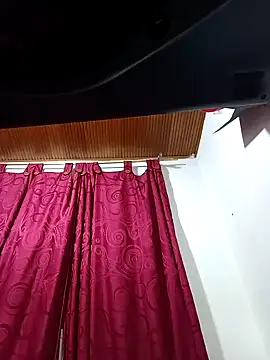 tetasgrandes karol online show from 11, 1, 2025