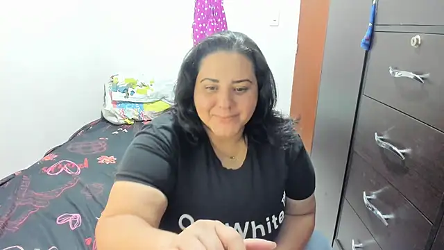 tetasgrandes karol online show from 30, 1, 2025