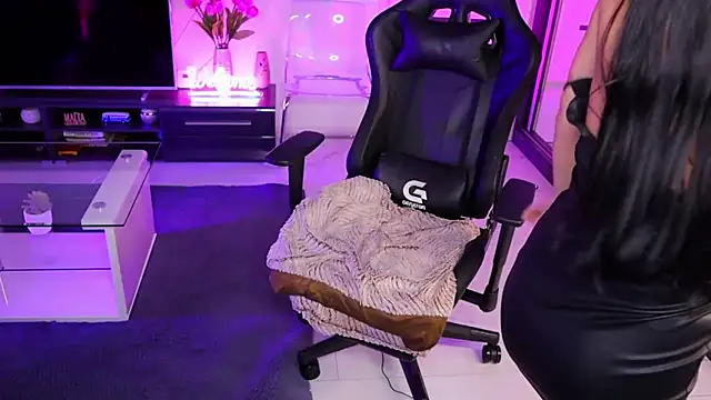 Beauty Anne online show from 6, 3, 2025