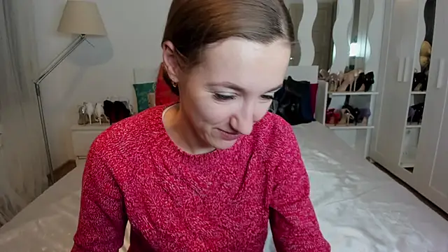 KateRedgar online show from 6, 2, 2025