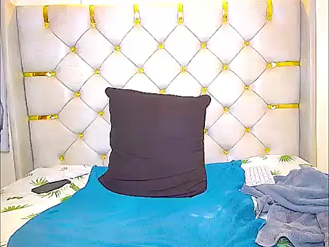 ThelmaKinky online show from 29, 7, 2026
