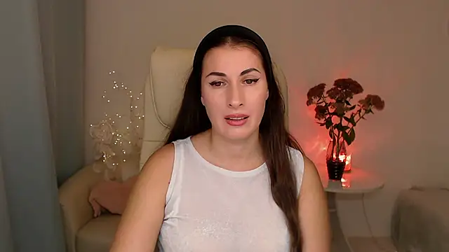 MaryMalory11 online show from 1, 10, 2025