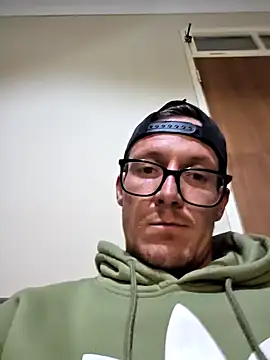 Snapshot of TheSouthernKing chatting on 25, 9, 2025 TheSouthernKing online show from 25, 9, 2025