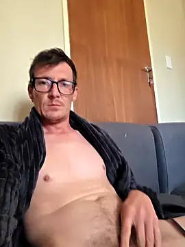 Snapshot of TheSouthernKing chatting on 12, 10, 2025 TheSouthernKing online show from 12, 10, 2025