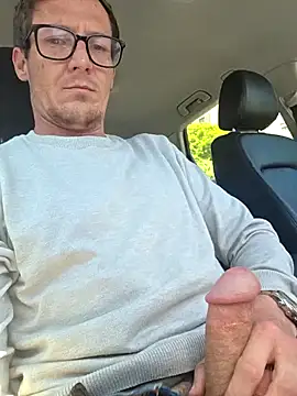 Snapshot of TheSouthernKing chatting on 23, 10, 2025 TheSouthernKing online show from 23, 10, 2025