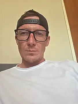 Snapshot of TheSouthernKing chatting on 6, 11, 2025 TheSouthernKing online show from 6, 11, 2025