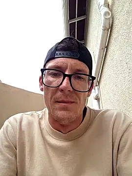 Snapshot of TheSouthernKing chatting on 17, 12, 2025 TheSouthernKing online show from 17, 12, 2025