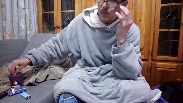 Snapshot of TheSouthernKing chatting on 25, 5, 2026 TheSouthernKing online show from 25, 5, 2026