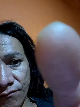 miicheele32 online show from 5, 11, 2025