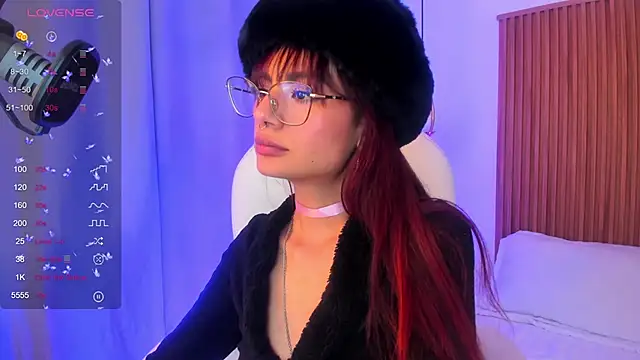 sophiecherry  online show from 24, 9, 2025