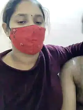 Snapshot of IND_COUPLE1 chatting on 15, 12, 2024 IND COUPLE1 online show from 15, 12, 2024