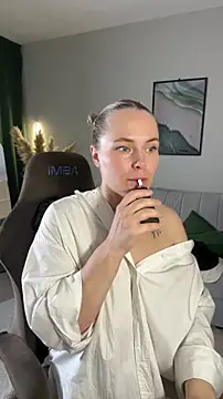 Snapshot of Charming_Daphny chatting on 12, 6, 2026 Charming Daphny online show from 12, 6, 2026