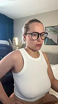 Snapshot of Charming_Daphny chatting on 26, 6, 2026 Charming Daphny online show from 26, 6, 2026