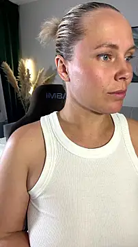 Snapshot of Charming_Daphny chatting on 16, 7, 2026 Charming Daphny online show from 16, 7, 2026