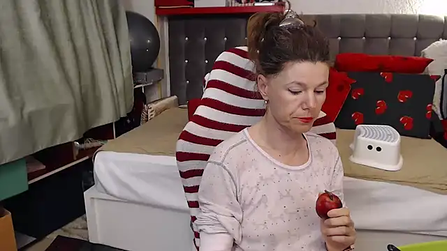 kellyterapy online show from 25, 4, 2026