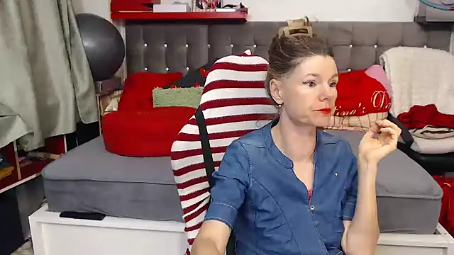 Snapshot of kellyterapy chatting on 15, 5, 2026 kellyterapy online show from 15, 5, 2026