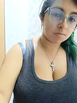 Snapshot of _Angelinaandrade_ chatting on 18, 9, 2025 Angelinaandrade online show from 18, 9, 2025