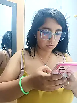 Snapshot of _Angelinaandrade_ chatting on 25, 9, 2025 Angelinaandrade online show from 25, 9, 2025