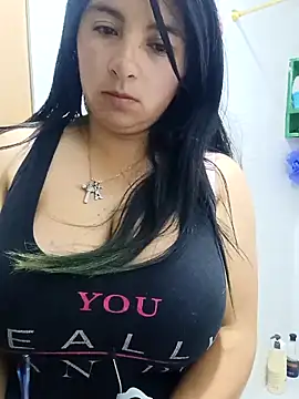 Snapshot of _Angelinaandrade_ chatting on 31, 10, 2025 Angelinaandrade online show from 31, 10, 2025