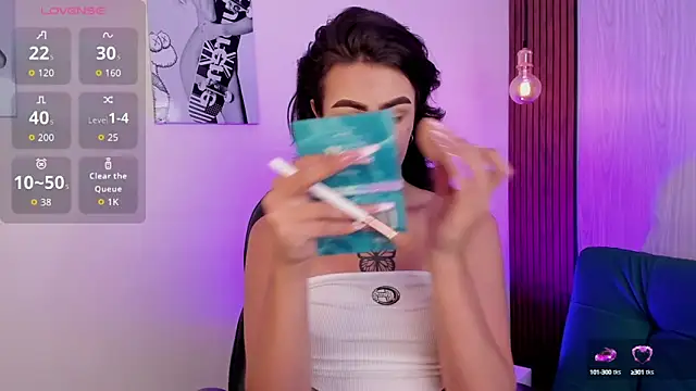 Snapshot of miah_connor chatting on 23, 10, 2025 miah connor online show from 23, 10, 2025