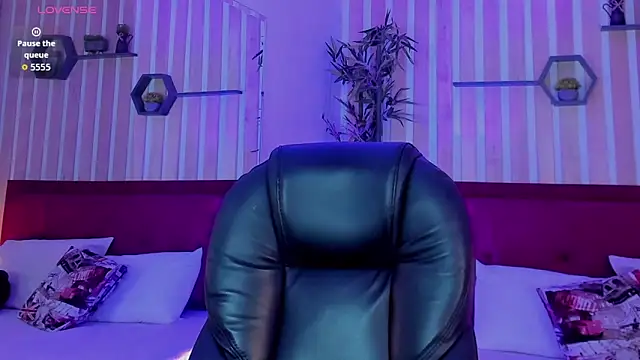 Snapshot of miah_connor chatting on 3, 3, 2026 miah connor online show from 3, 3, 2026