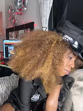 Snapshot of Dime-__ chatting on 1, 10, 2025 Dime- online show from 1, 10, 2025