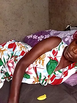 pretty prickle online show from 26, 11, 2025