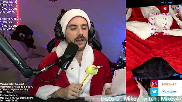 Snapshot of Mikev chatting on 1, 12, 2025 Mikev online show from 1, 12, 2025