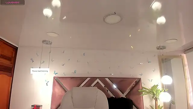 Snapshot of _Antonnela_ chatting on 26, 9, 2025 Antonnela online show from 26, 9, 2025